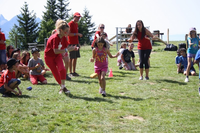 Village Camps International Summer Camp Leysin, Switzerland 2025-08-09 https://www.villagecamps.com/journals_admin/images/709-42-festival (345).jpg